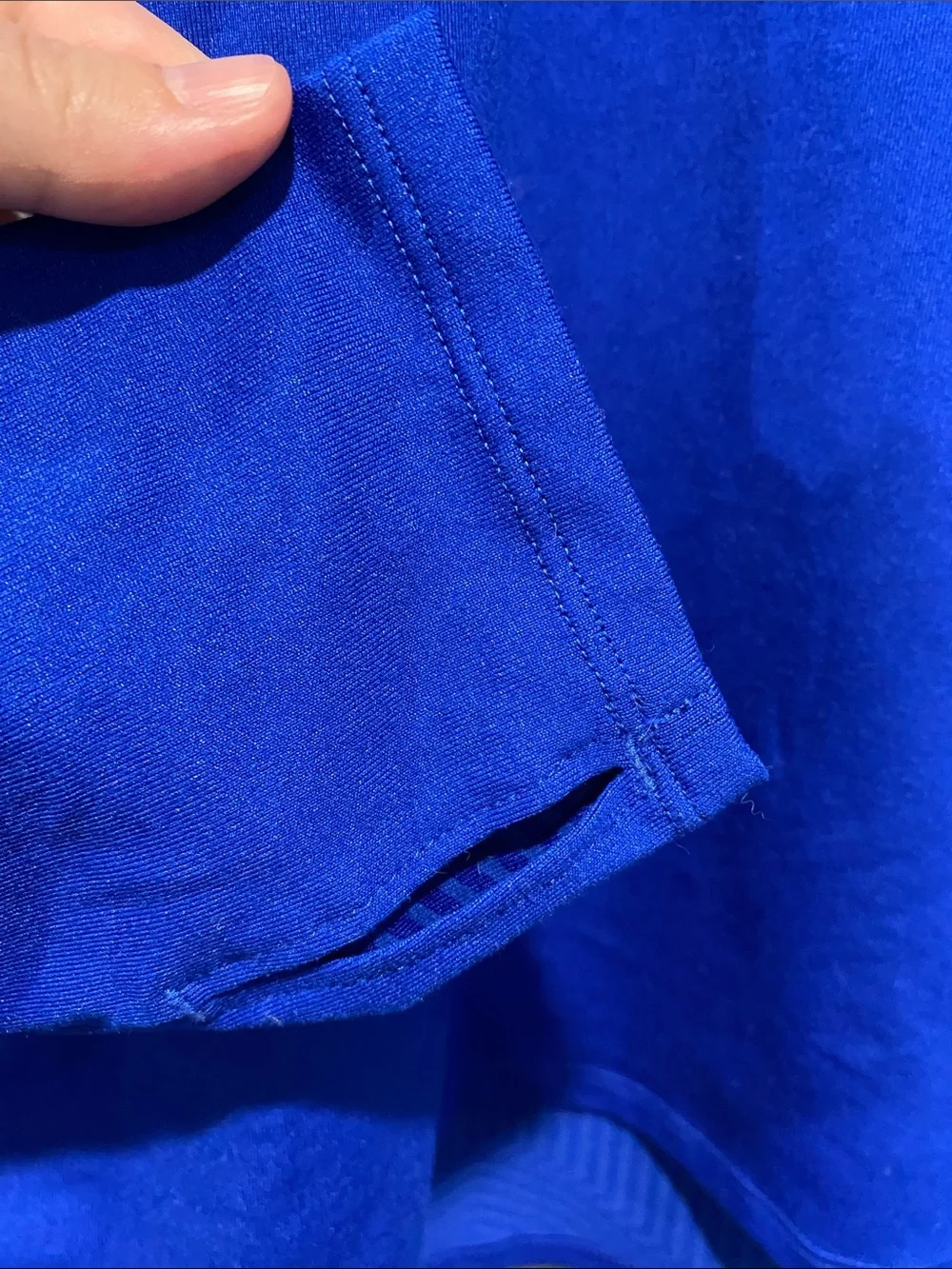 Under Armour Cold Gear Women's Long-Sleeve V-Neck Performance Tee - Blue - Picture 3 of 8
